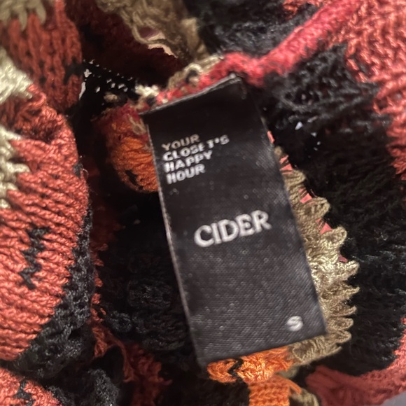 Small crochet tank top. cider GUC - Picture 3 of 3